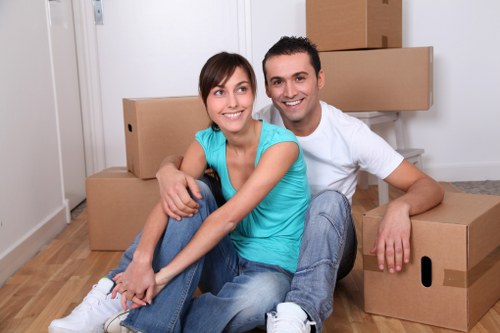 Shepherdsbush moving van service details including loading, transport, and preparation