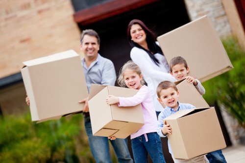 Local moving van coverage around Shepherdsbush, White City, Hammersmith, and nearby areas