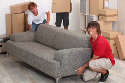 Packing and loading support for a Shepherds Bush move